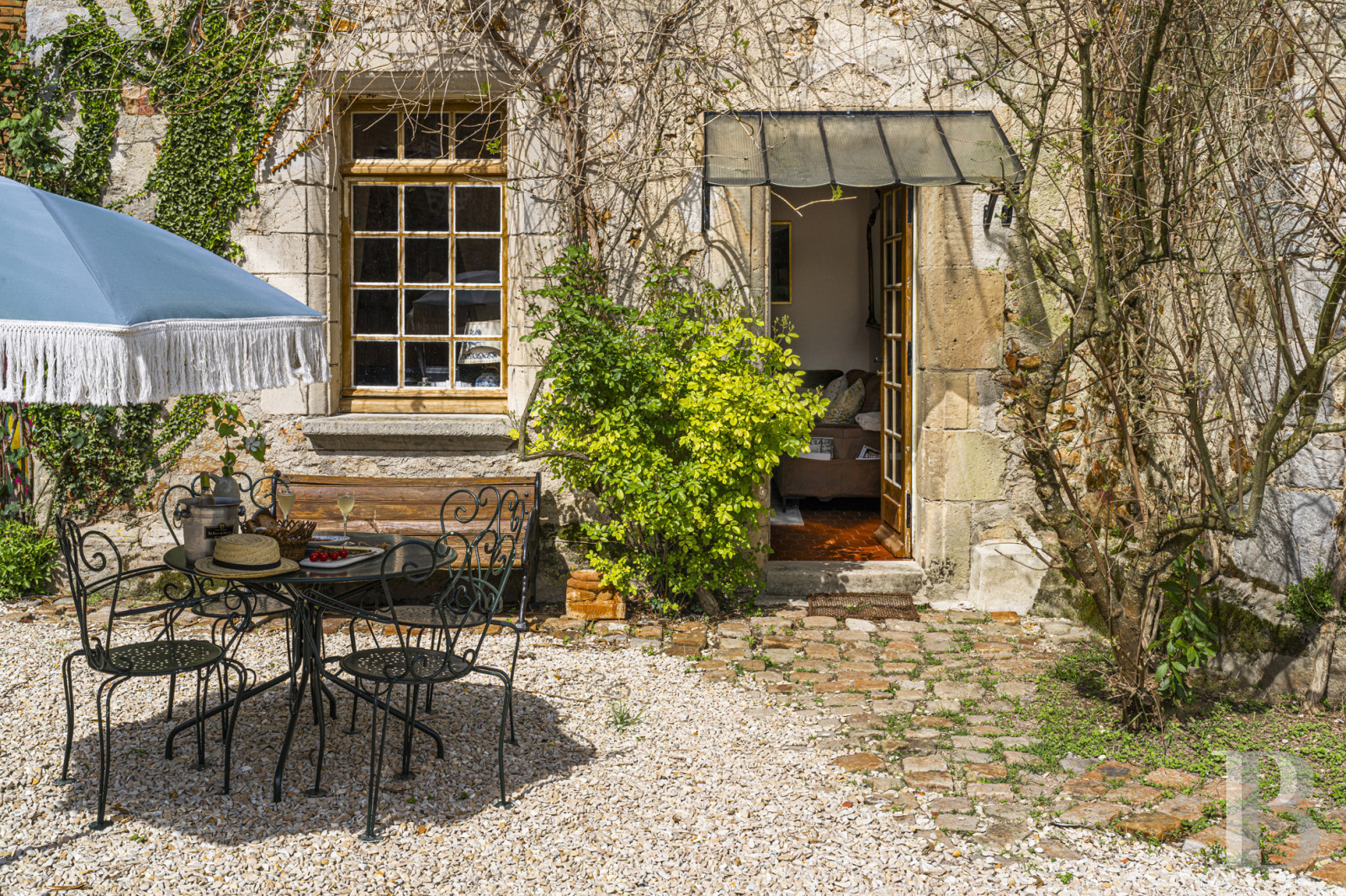 A 17th-century priory on the banks of the Seine, not far from Provins, in the Aube department - photo  n°21